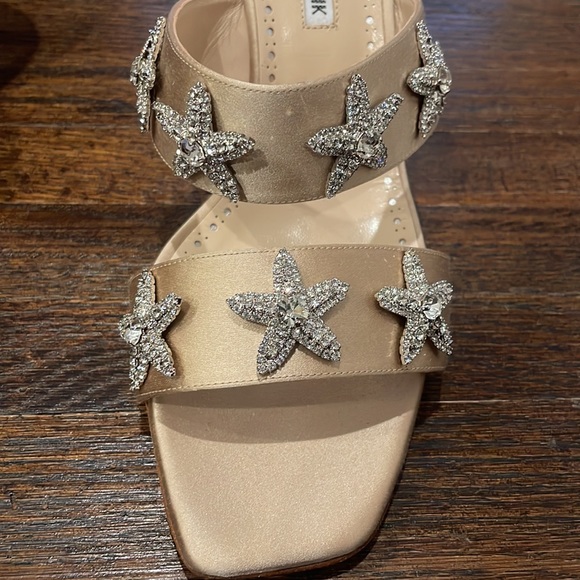 Manolo Blahnik NEW beautiful Star embellished Ostria 90mm satin sandals! - Picture 5 of 7